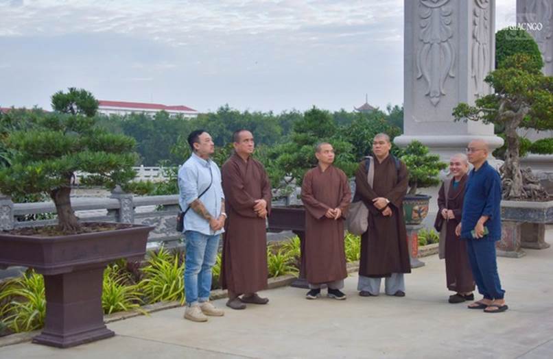 file-goc-anh-luu-niem-tap-the-dai-bieu_vesak2025 (1).jpg